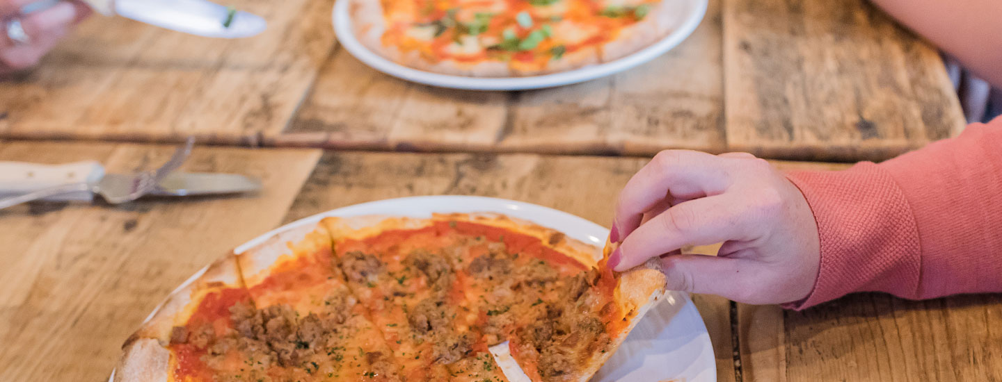 Milwaukee-Style Pizza | Milwaukee Food Tours